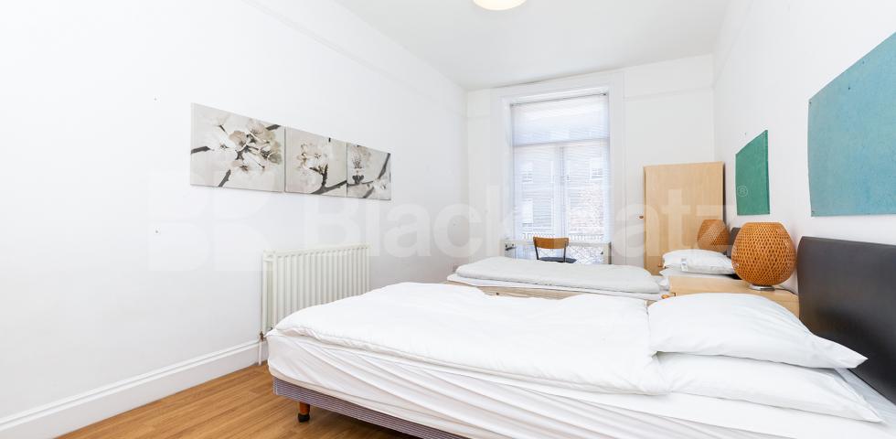 			NEW INSTRUCTION!, 3 Bedroom, 1 bath, 1 reception Flat			 Bedford Place, BLOOMSBURY